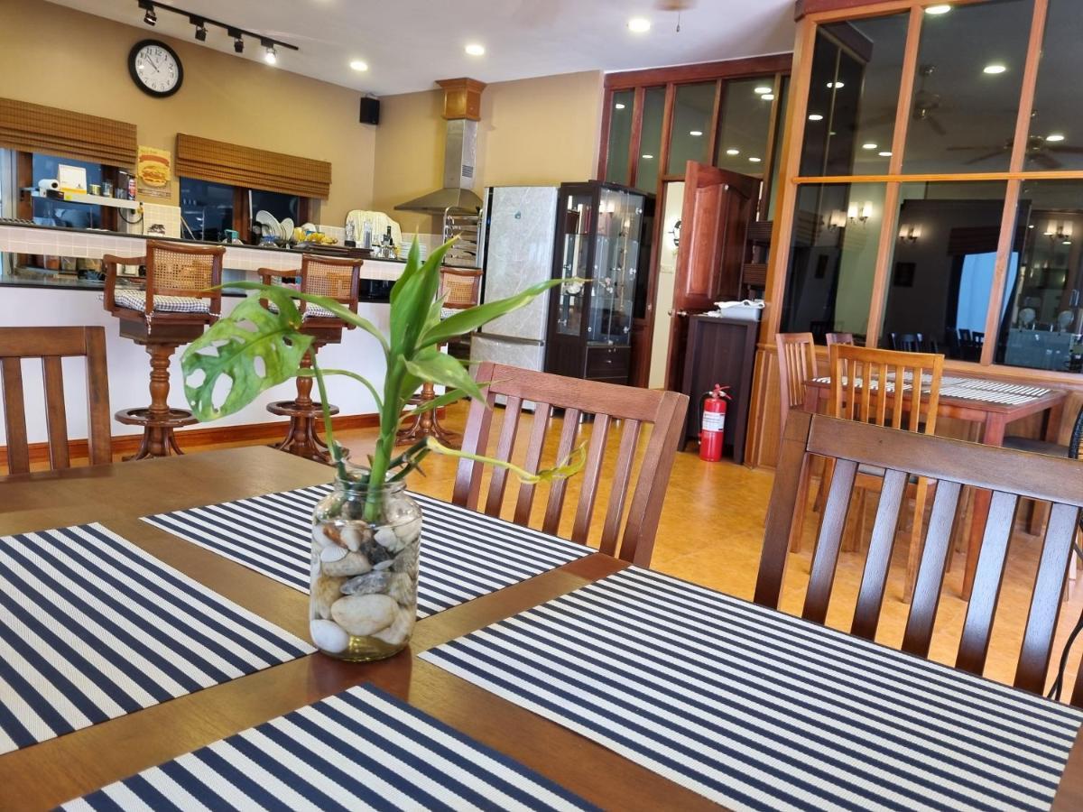 Meyers Hua Hin Hotel Екстериор снимка
