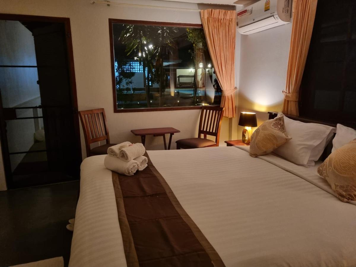 Meyers Hua Hin Hotel Екстериор снимка