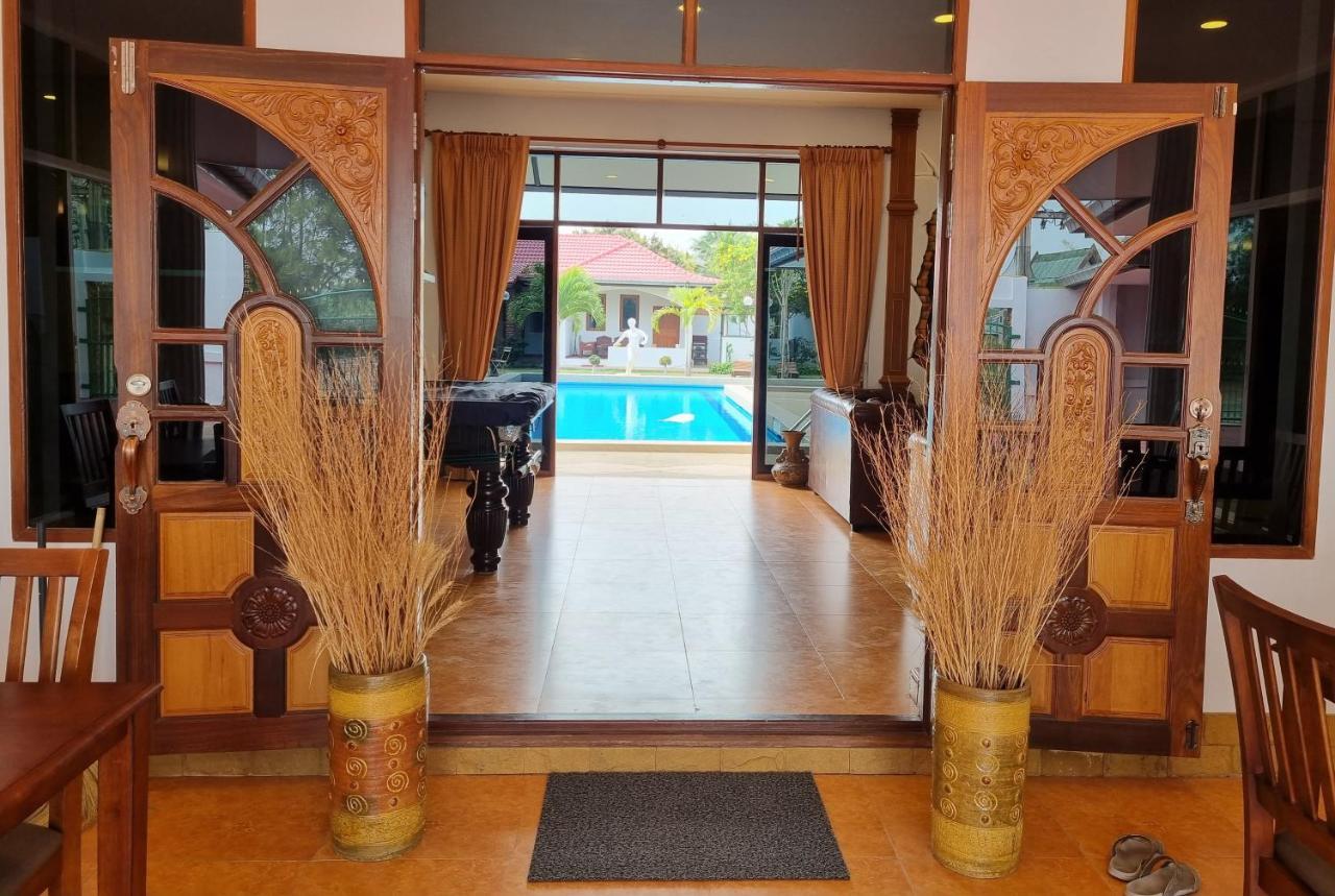Meyers Hua Hin Hotel Екстериор снимка