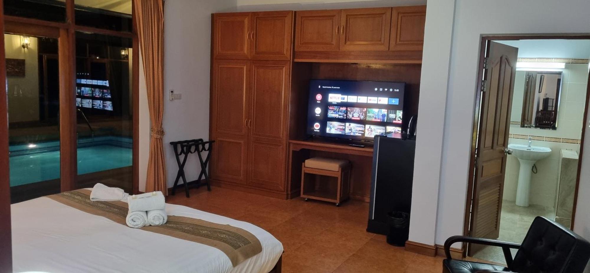 Meyers Hua Hin Hotel Екстериор снимка